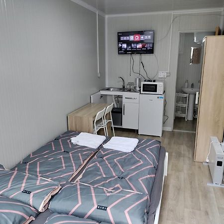 Ferienwohnung Domino Hluboká nad Vltavou Exterior foto