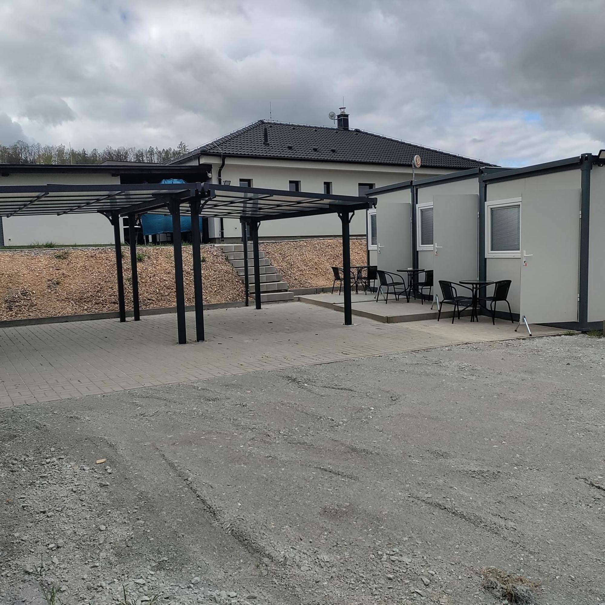 Ferienwohnung Domino Hluboká nad Vltavou Exterior foto